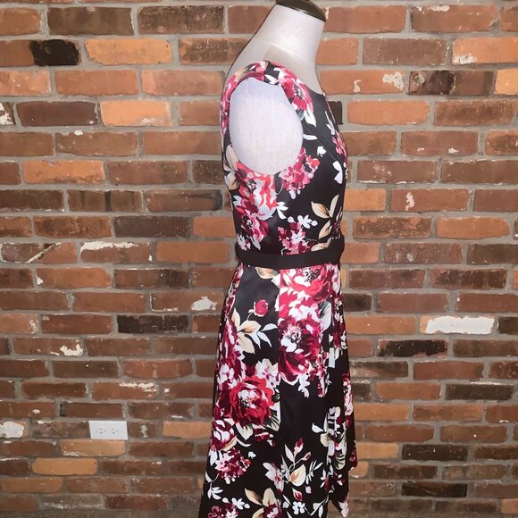 White House Black Market Floral Belted Fit N Flare Dress Size 6 - Picture 2 of 7